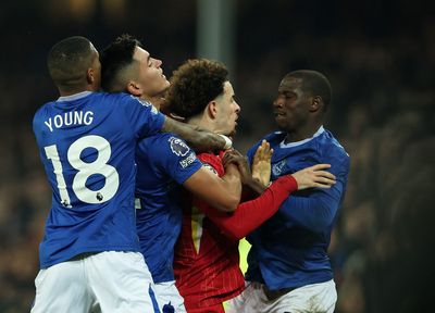 Arne Slot reveals Curtis Jones message after red card in Merseyside derby mayhem