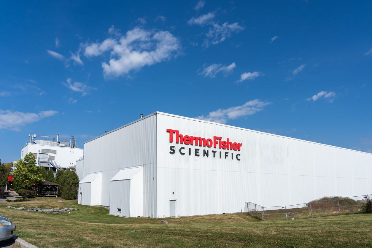 THERMO FISHER SCIENTIFIC STOCK OUTLOOK IS WALL STREET BULLISH OR BEARISH intelligence overview