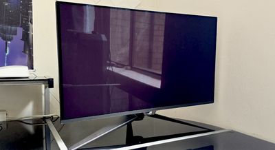 I love the 27-inch Asus ROG Swift OLED PG27UCDM 4K monitor, but I find its design flaws baffling