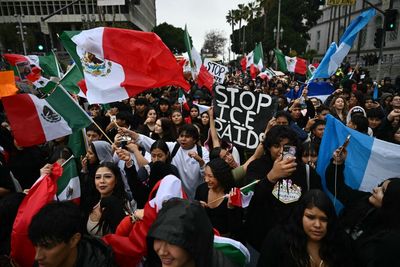 Immigrant Groups in California Threaten to Disrupt ICE Raids: 'We Will Call People to Surround the Place and Stop Them'