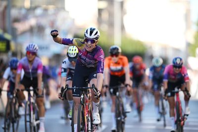 Setmana Valenciana: Mischa Bredewold wins stage 2 sprint