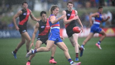 SSP hopeful Tom Edwards the shock hero as Bombers win