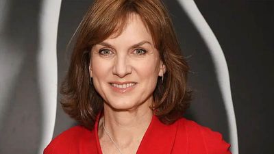 BBC Host Fiona Bruce Clashes With Labour Minister Over Immigration Policy Debate