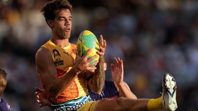 Record crowd on hand as Indigenous All-Stars crush Freo