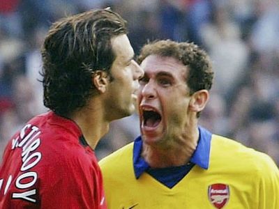 Martin Keown apologises to Ruud van Nistelrooy for ‘shenanigans’ as old rivals bury hatchet