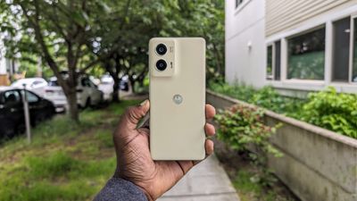 Motorola reminds me that I don't need the best