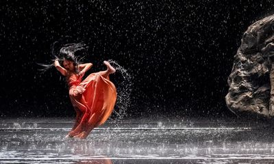 Tanztheater Wuppertal Pina Bausch: Vollmond review – glamorous, surreal and very, very wet