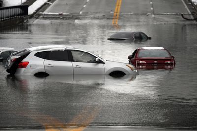 At least 9 dead, including 8 in Kentucky, as winter storms batter the US