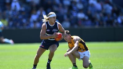 Boom AFL recruit Smith shines in first Cats hit-out