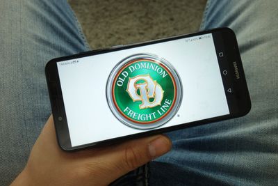 Old Dominion Freight Line Stock: Analyst Estimates & Ratings