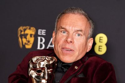 BAFTA viewers ask 'who is Sponge' after Warwick Davis thanks mystery person for helping him 'love again'