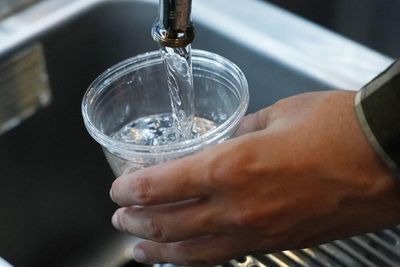 Water chlorination levels in US and EU likely increase cancer risk, study finds