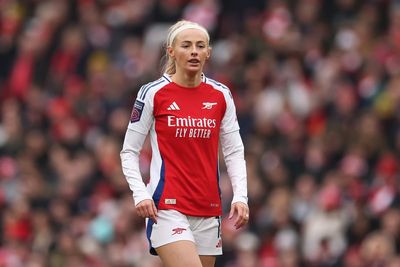 Chloe Kelly handed England recall after Arsenal return following Beth Mead injury blow