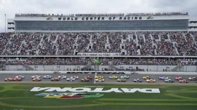 Daytona 500 Resumes After Rain Delay With Star-Studded Field