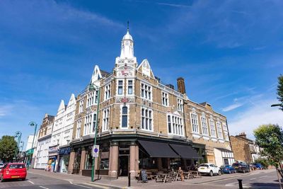 Legendary east London pub venue where Roxy Music and the Who performed reopens after refurbishment