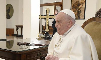 Pope Francis to stay in hospital because of ‘complex clinical picture’