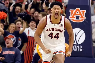 Auburn Leads SEC Dominance in Selection Committee's First Top-16 Seeds