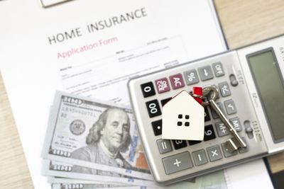 4 Ways to Lower Your Home Insurance Premium in 2025