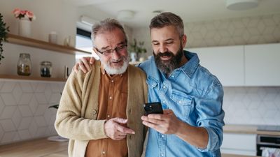 The Benefits of Sharing a Joint Bank Account With Your Parents