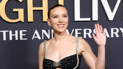 I can't get Scarlett Johansson's LBD out of my head - she styled it in the most sophisticated way