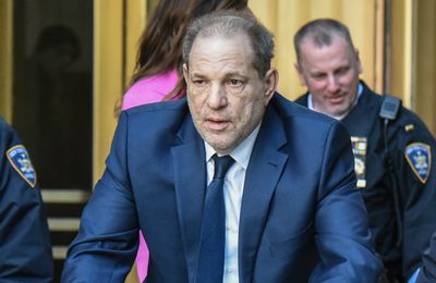 Harvey Weinstein sues brother Bob Weinstein