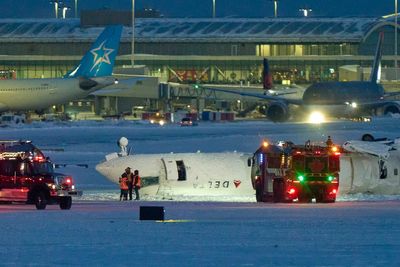 Watch: Aftermath of Delta plane crash after flight 4819 flips over in Toronto