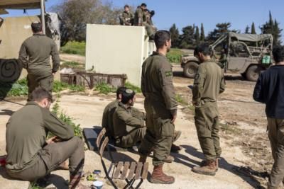 Israeli Troops Withdraw From Southern Lebanon Border Villages