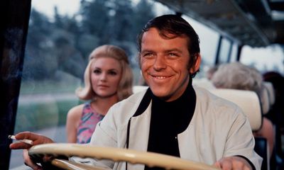 Julian Holloway, Carry On star and father of Sophie Dahl, dies aged 80