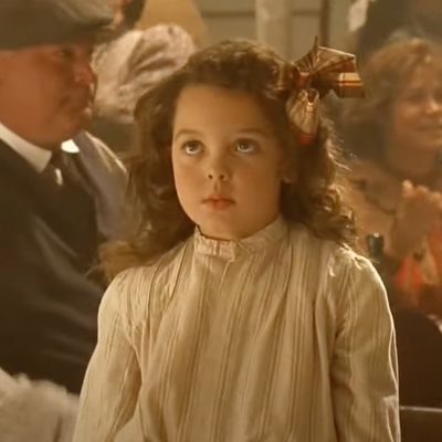 A 'Titanic' Child Star Says a Devastating Scene Was Cut: "Heavily Rejected by Moms"