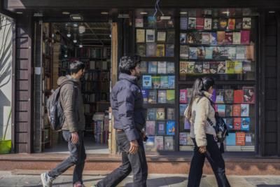 Police Raid Bookstores In Kashmir, Seize Islamic Organization's Literature