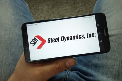 Do Wall Street Analysts Like Steel Dynamics Stock?
