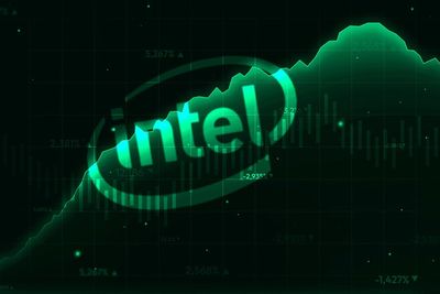 Intel Surges on M&A Talks: Rally Beginning or Just a Headfake?