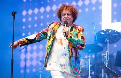 Leo Sayer was told not to cut his hair by Sir Paul McCartney