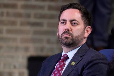 MAGA lawmaker questions citizenship status of Latino official during public meeting