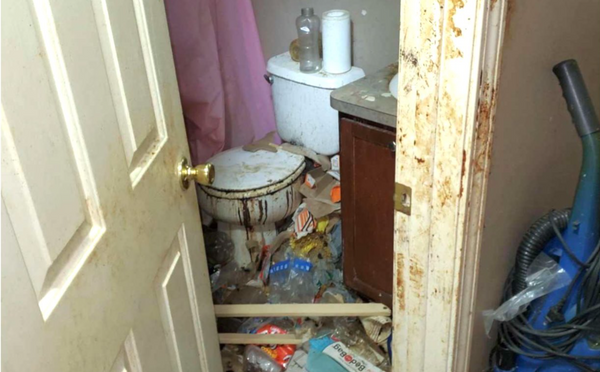 Police Arrest Mum Who Abandoned Her Children in Home With Faeces-Filled Bathtub and Rubbish