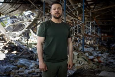 Ukrainian President Zelensky Advocates For Peace Over Putin's Influence