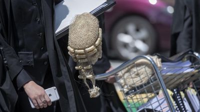 Female barristers still experience significant pay gap