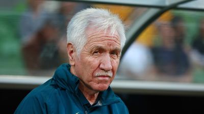 Kerr captaincy discussion 'irrelevant' for Sermanni