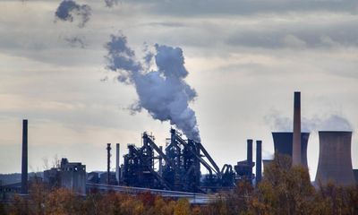 Unions call for £200m from government to keep two Scunthorpe steel furnaces open