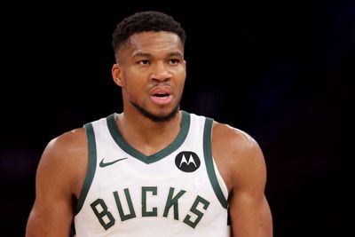 Giannis Anteokounmpo Trade Rumours: Bucks "Would Have to Kick Me Out"