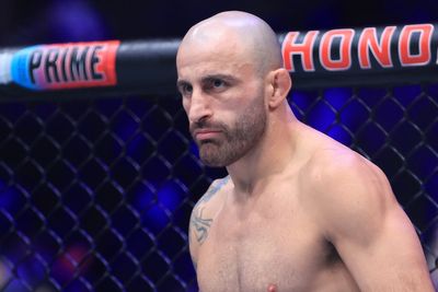 Alexander Volkanovski reacts to Diego Lopes fight after Ilia Topuria’s surprise UFC decision