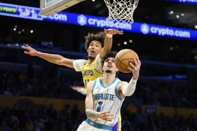 Hornets Shock Lakers With 100-97 Victory In LA