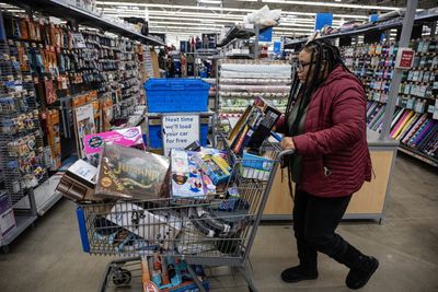 Walmart stock tumbles on lower 2025 guidance given 'uncertain times' in the economy: 'We don't want to get out over our skis here'