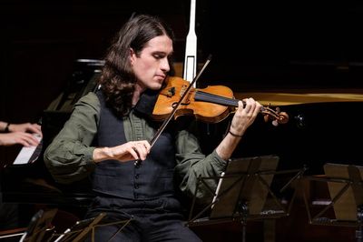 London Philharmonia violinist has 'priceless' instrument stolen from Canonbury pub by thief