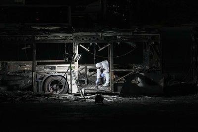No injuries from explosions on Israeli busses in a suspected militant attack, police say