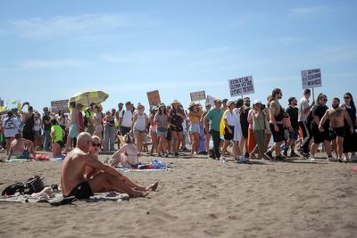 Major airline boss wades into Canary Islands anti-tourism debate amid protests