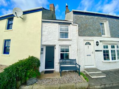 Is this the UK's skinniest house? Tiny Cornish "Doll's House" for sale for £235k