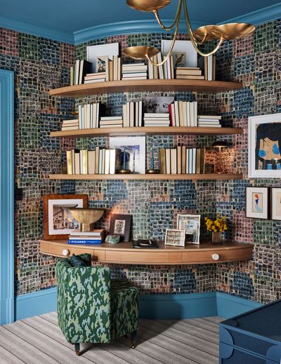 Bookshelf trends – 8 stylish ways designers are displaying their books in 2025