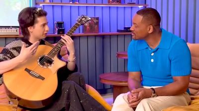 “You wanted me to come on your track and do something in a Spanish style. I thought, ‘I have to show him how I do it on the whole guitar’”: Marcin shows an astounded Will Smith his virtuosic guitar technique