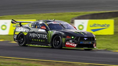 Waters pips Feeney in twin-Cam Supercars photo-finish